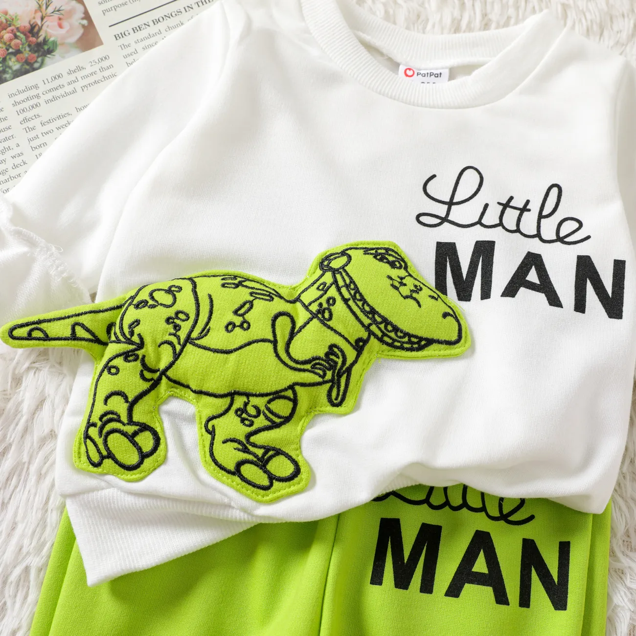 2pcs Baby Boy Dinosaur & Letters Graphic Long-sleeve Sweatshirt and Pants Set Pale Green big image 1