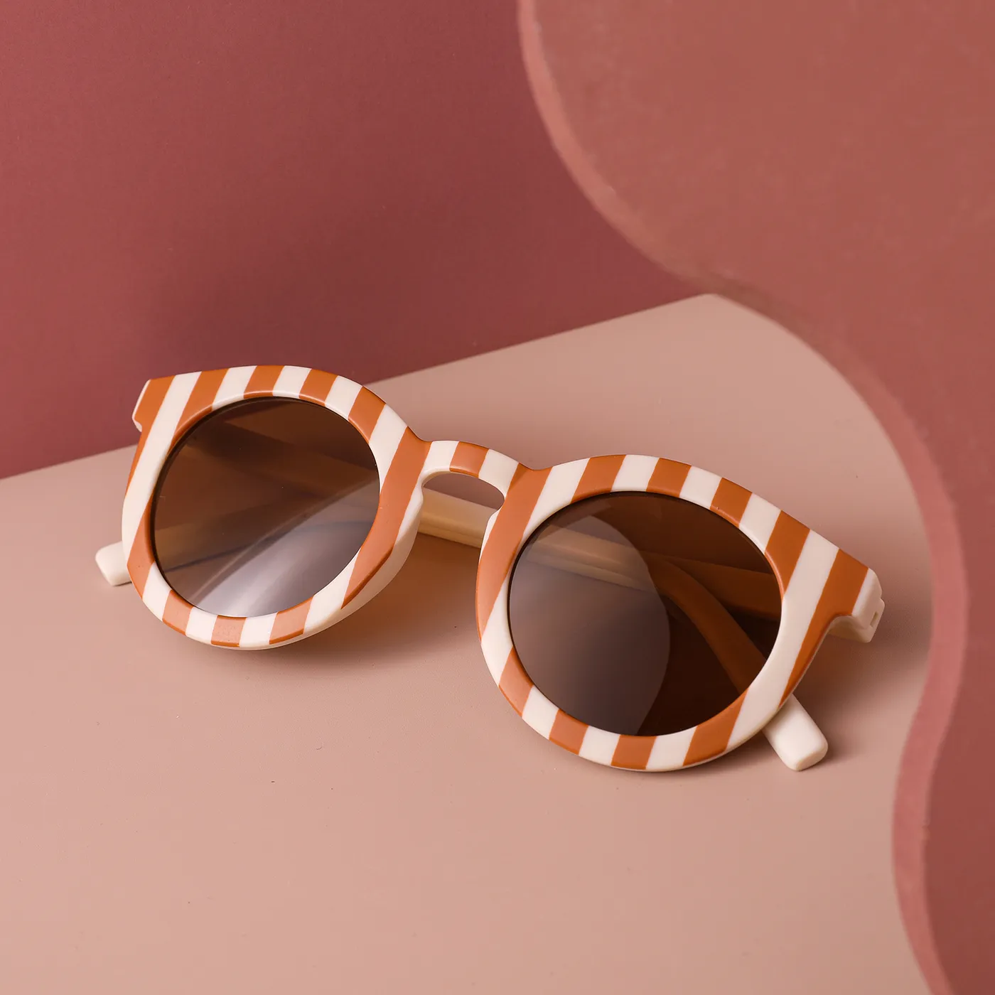 Toddler/Kid Retro Plaid Stripe Sunglasses (With Glasses Case)  image 1