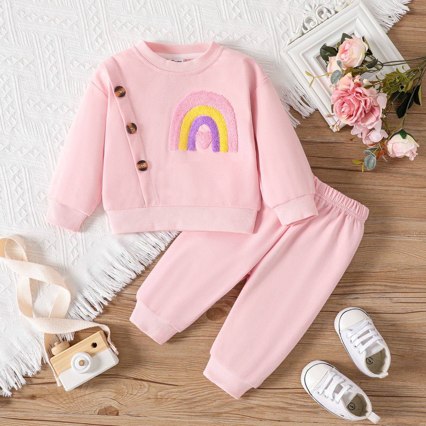 2pcs Baby Girl Buttons Front Rainbow Broderie Sweat-shirt à Manches Longues Et Pantalon Solide Set