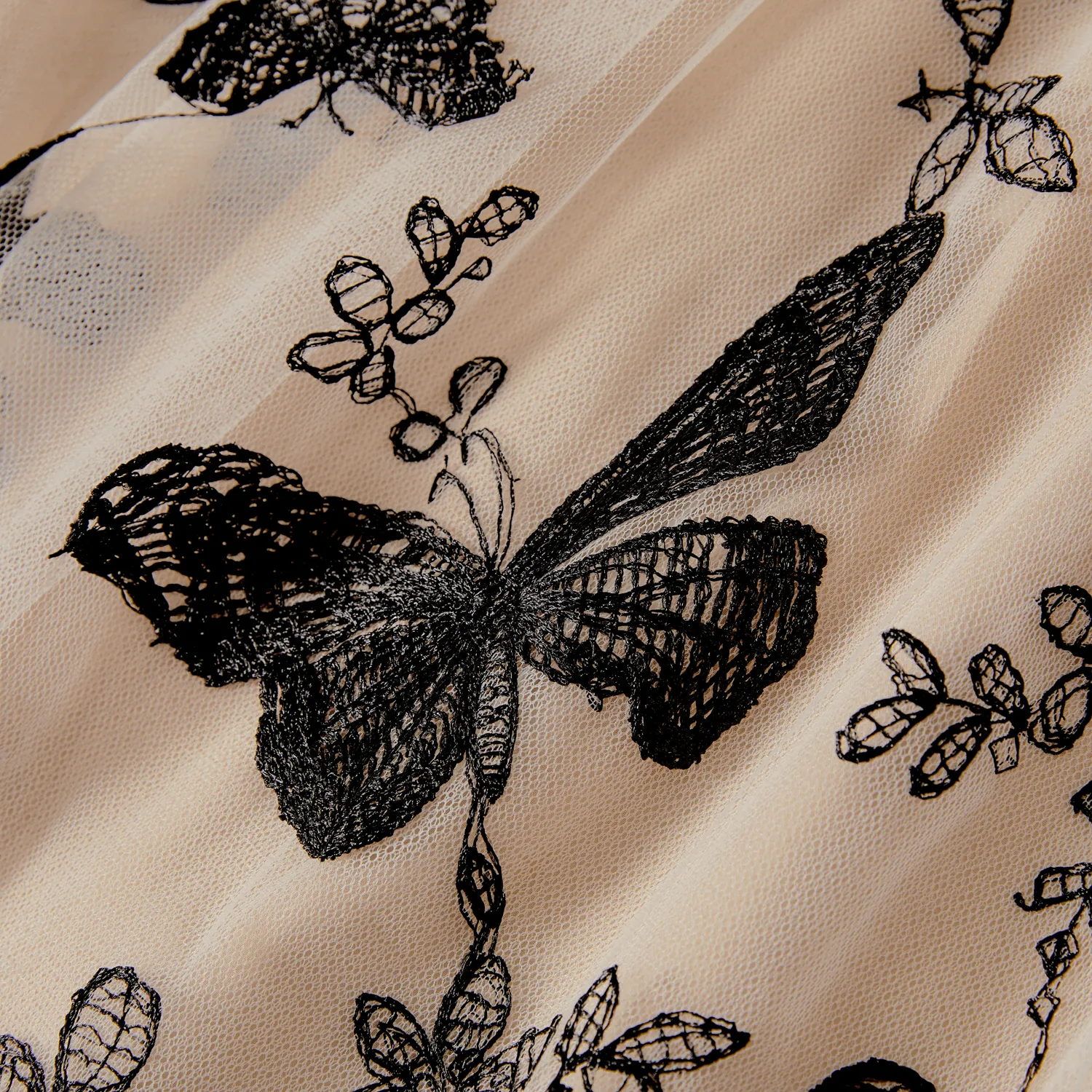 Family Matching Colorblock Long-sleeve Tops and Embroidered Butterfly Mesh Splicing Dresses Sets ColorBlock image 6