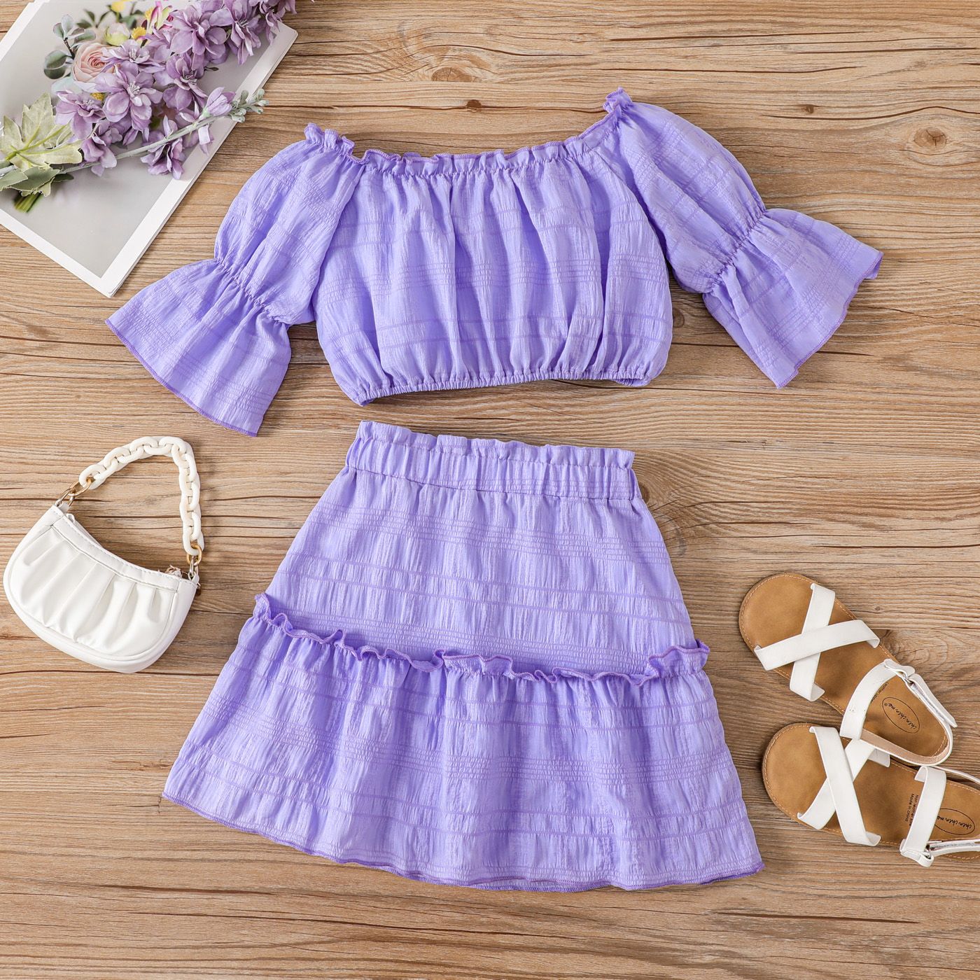 

2pcs Kid Girl Ruffle Texture Puff-sleeve Top and Skirt Set