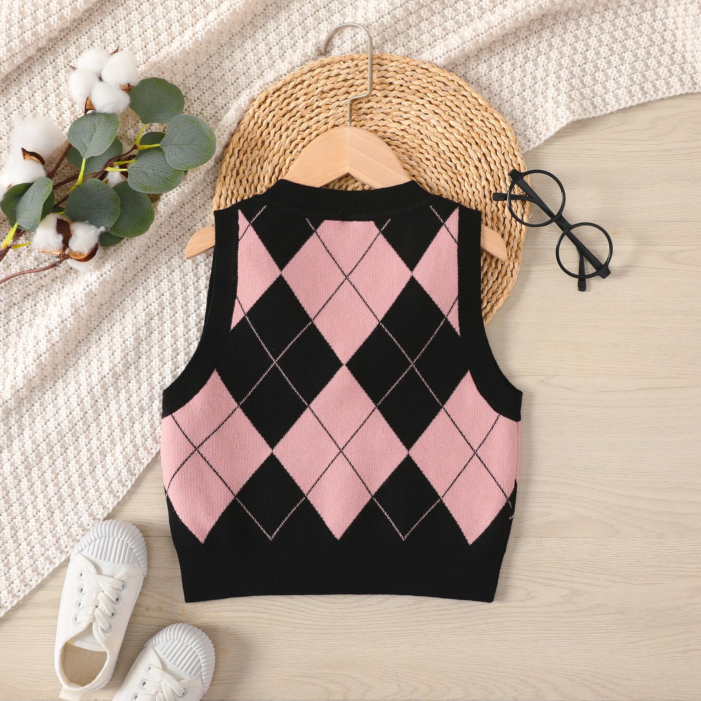 Diamond top sweater vest