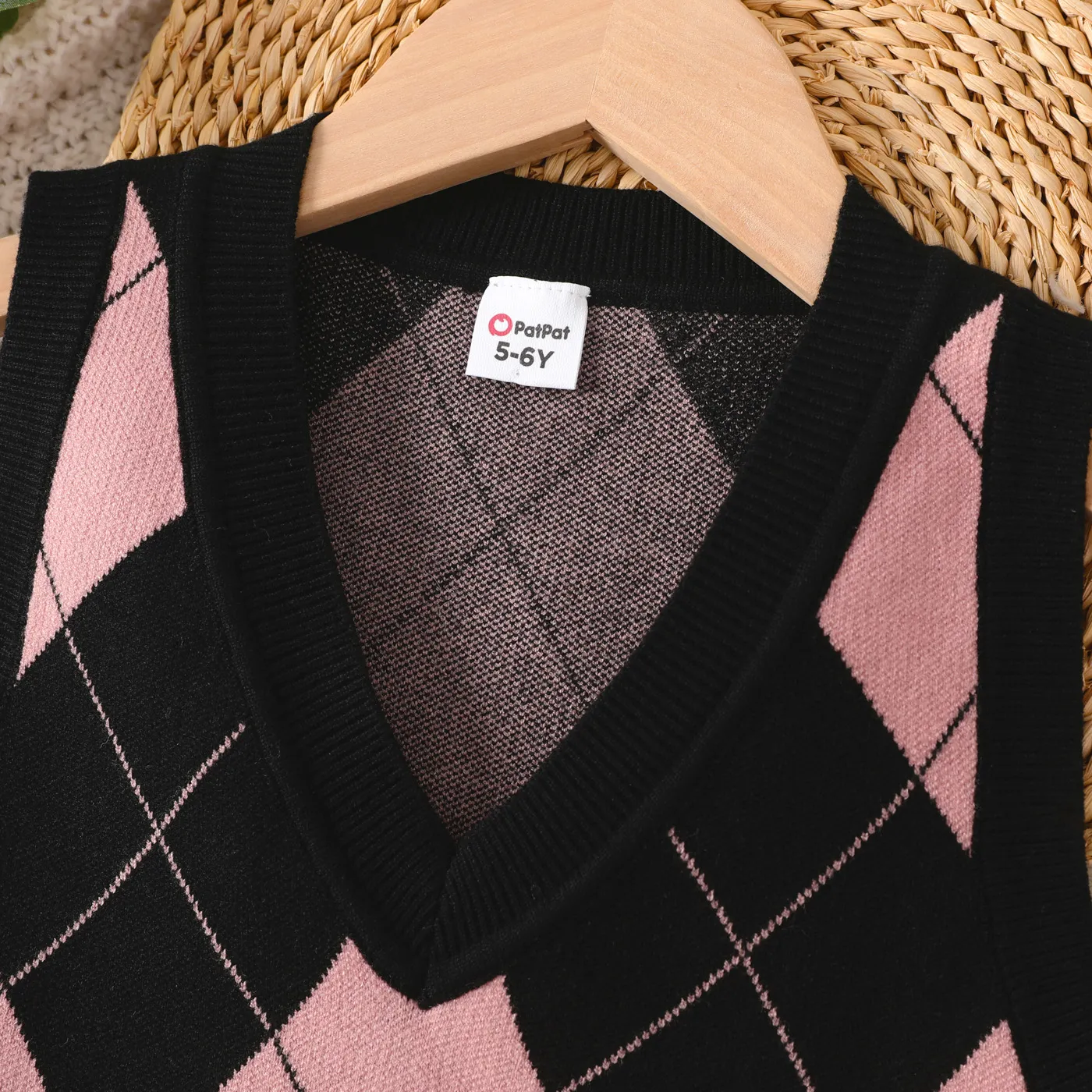 Kid Girl Diamond Pattern Knit Sweater Vest Pink image 3