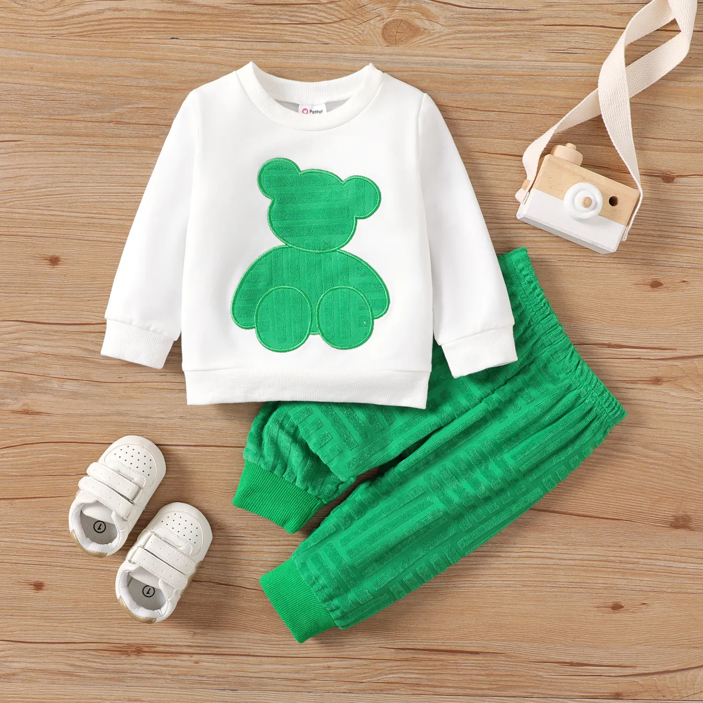 2pcs Baby Boy Avant-garde Bear Pattern Long Sleeve Set Green big image 1