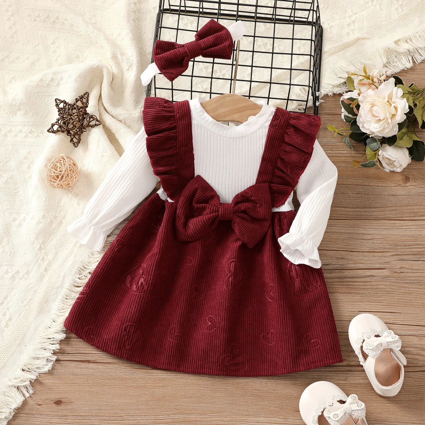 

Baby Girl Pretty Heart-shaped Flutter Long Sleeve Dress