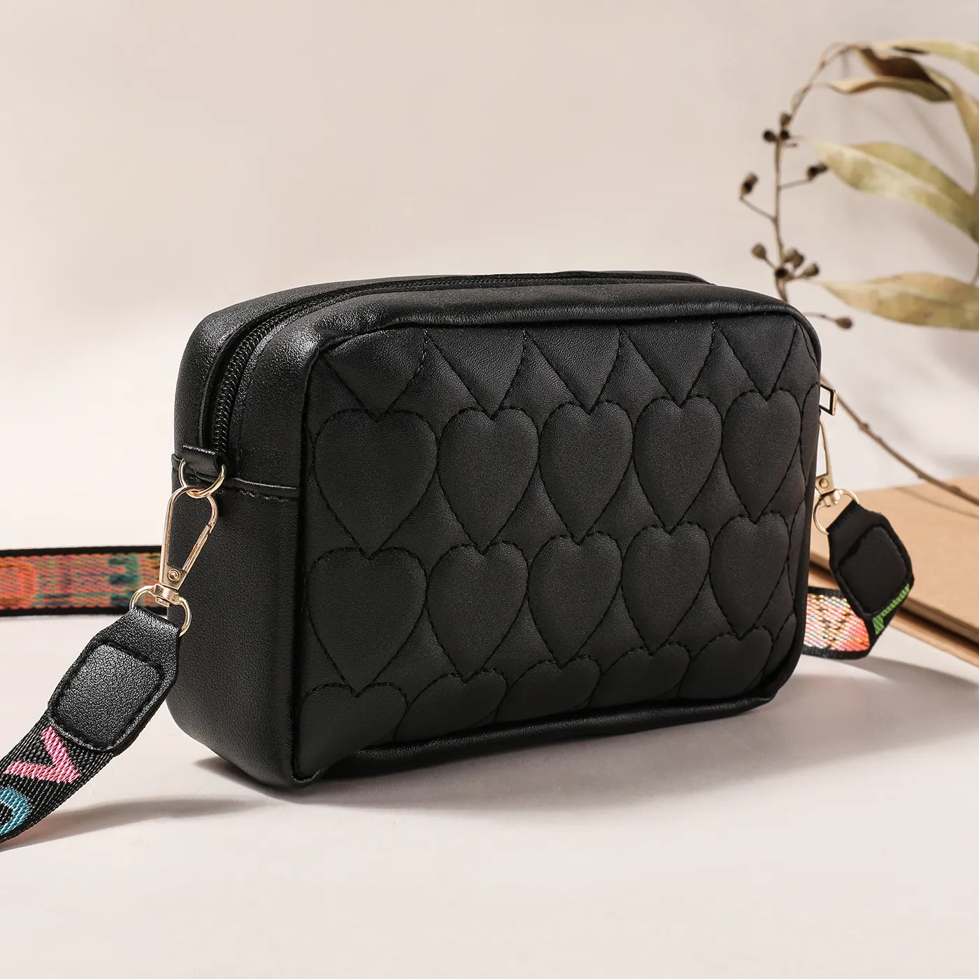 Toddler / Kid 2023 New Heart Embroidered Bag Daily Versatile Crossbody Shoulder Bag For Girl Black image 2