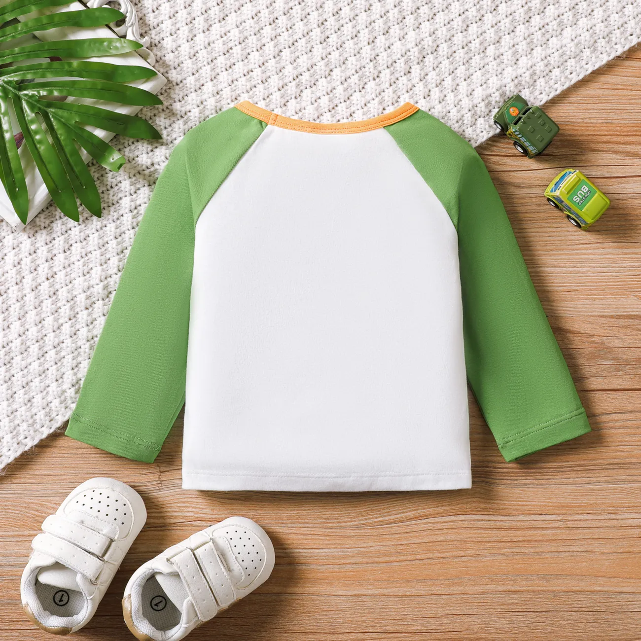 Baby Unisex Stoffnähte Lässig Langärmelig T-Shirts grün big image 1