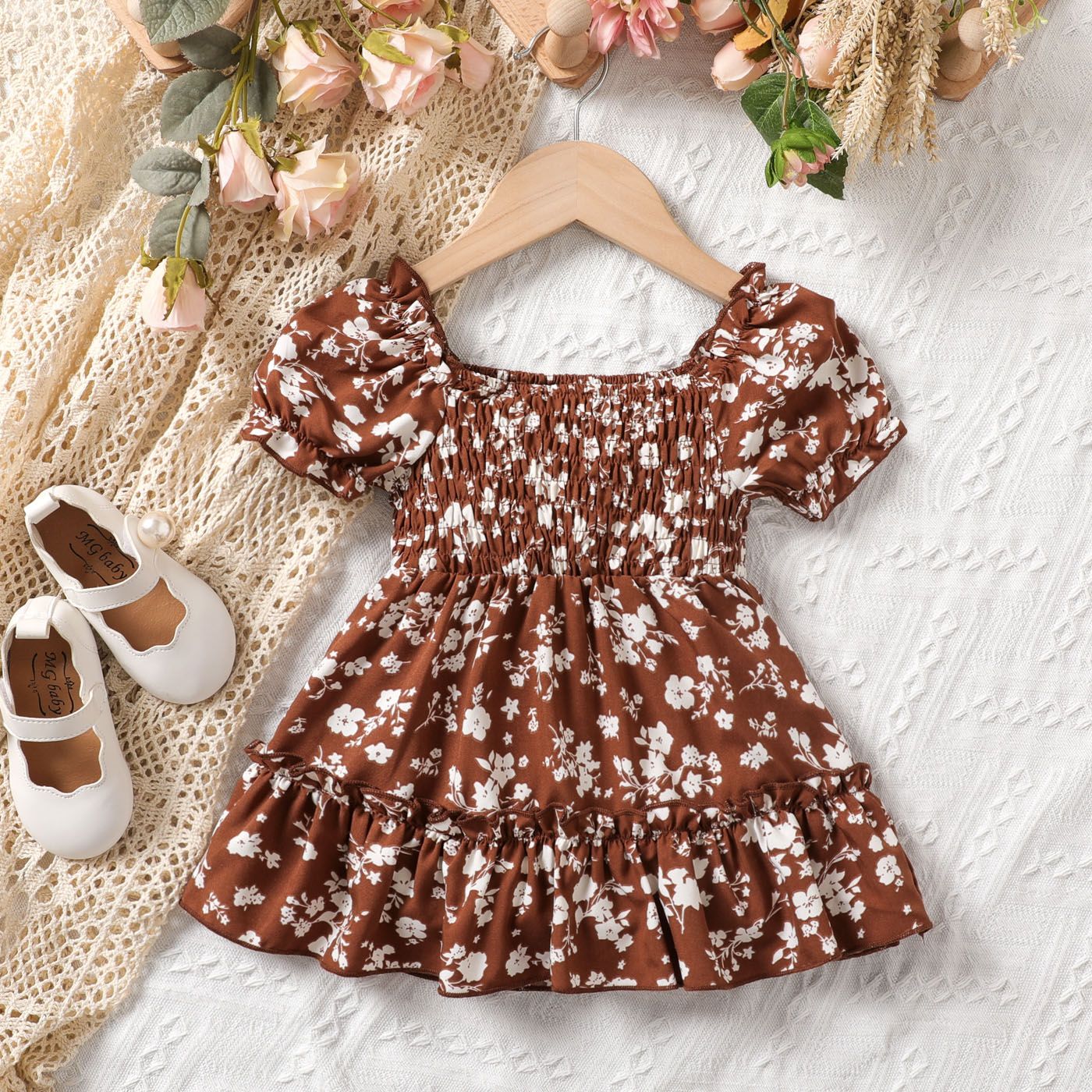 Baby Girl Allover Floral Print Ruffle Hem Puff-sleeve Smocked Dress