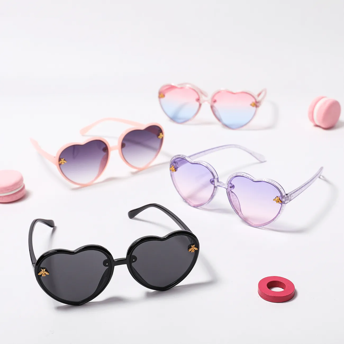 Gafas de sol con montura cardíaca para niños pequeños (con estuche para gafas) Rosa claro big image 1