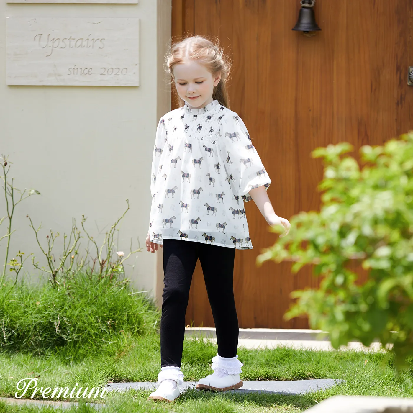 2pcs Cotton/Polyester Blend Girl's Elegant Medium Thickness  Smocking Suits with Animal Pattern  image 3