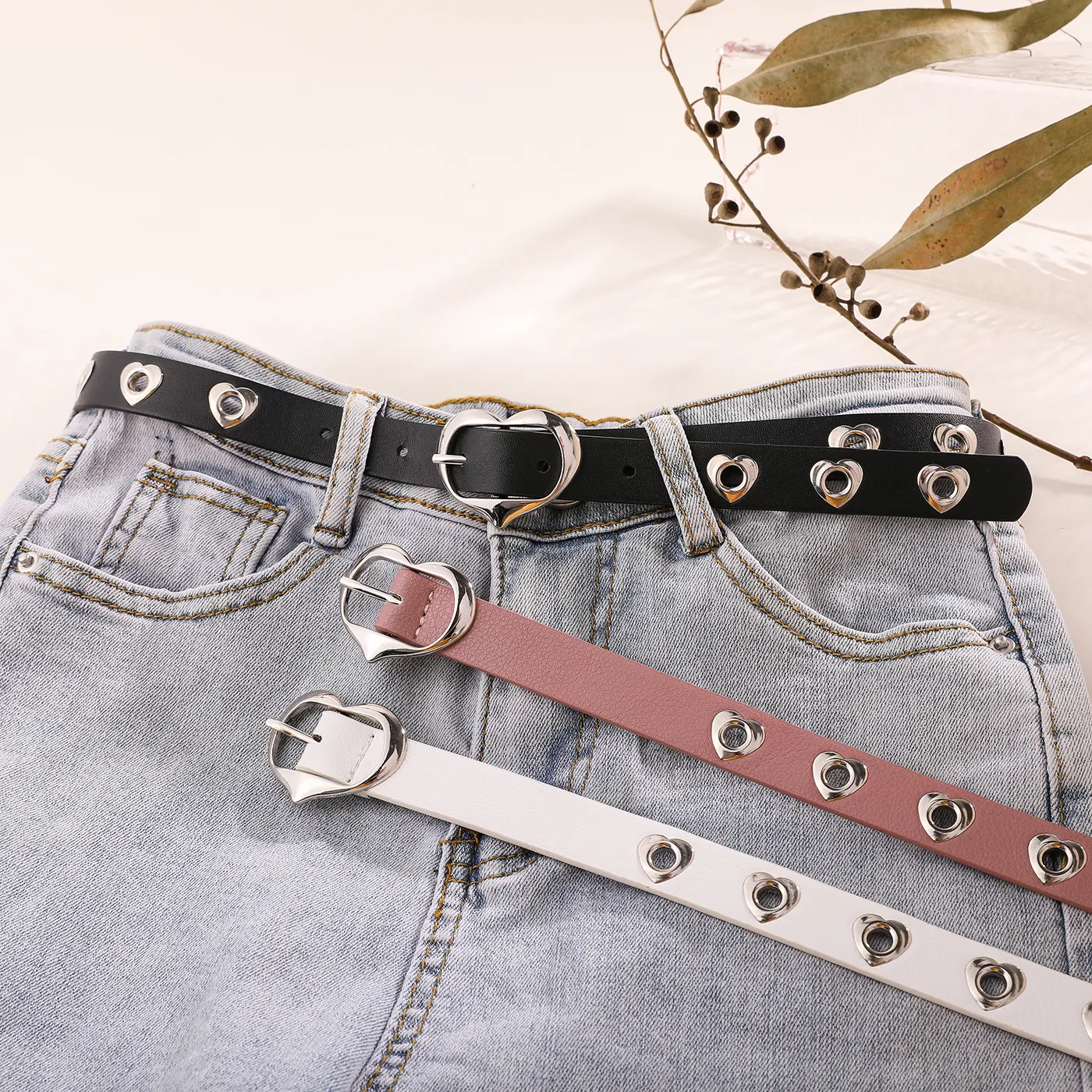 Kid Heart Eyelet Decor Heart Buckle Belt