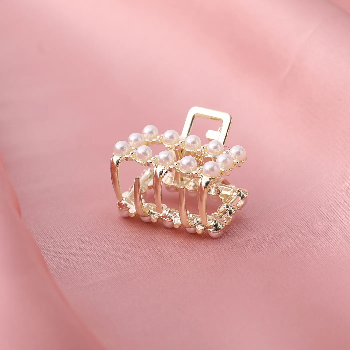 Toddler / Kid's Delicate Rhinestone Pearl Small Hair Clip  image 4