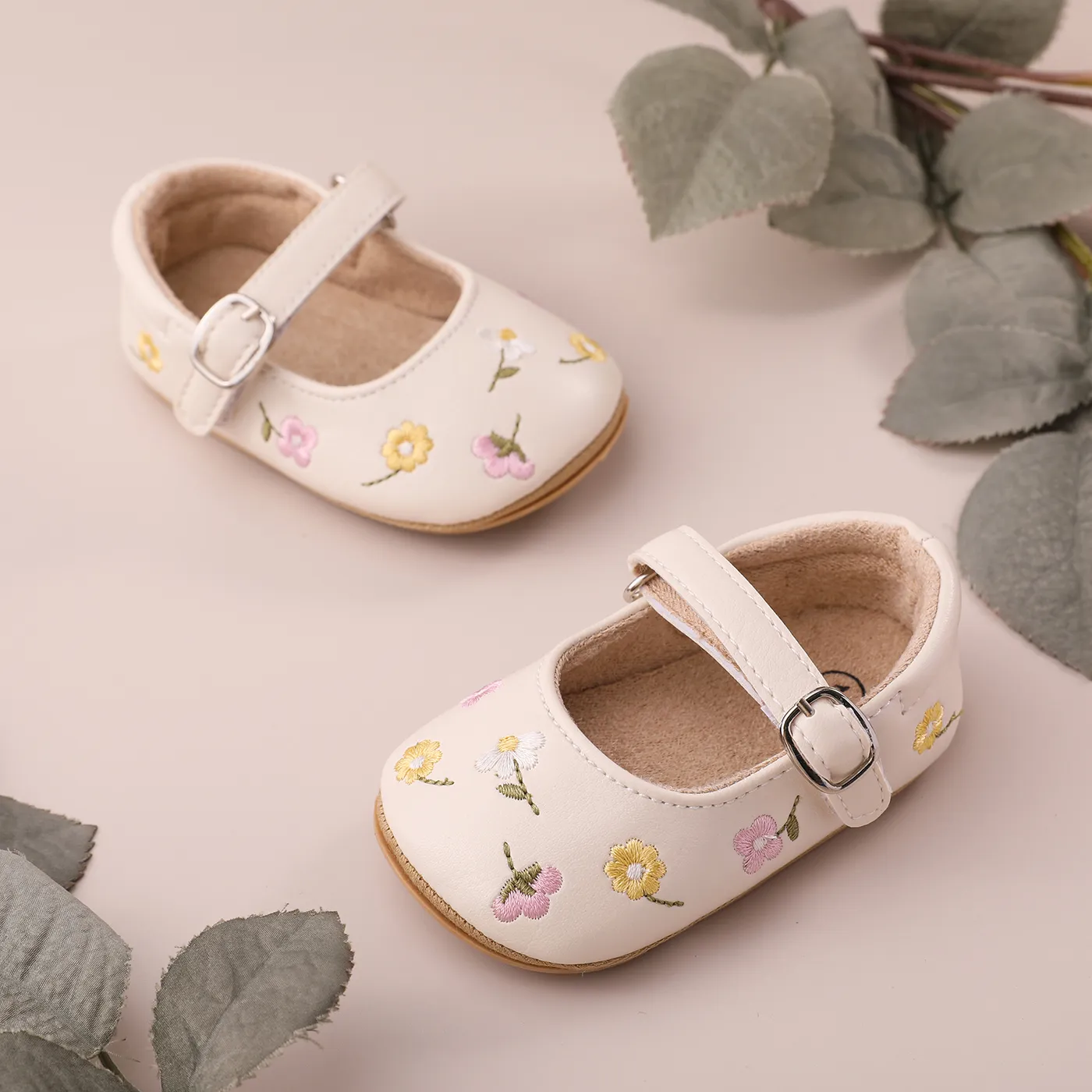 Baby Girl Sweet Floral Embroidery Prewalker Shoes  Apricot image 3