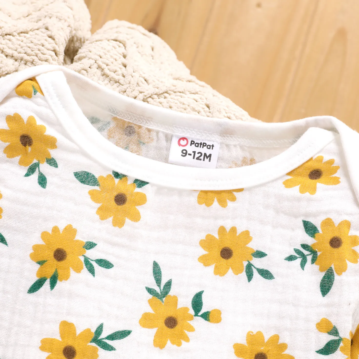2PCS Baby Girl  Sweet  Floral Plants Jumpsuit and Ruffle Dress Set   image 4