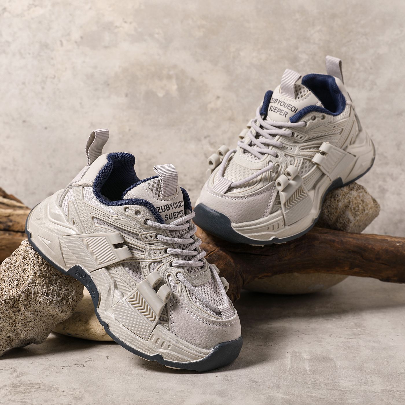 

Kid Mesh Stitching Breathable Sports Shoes