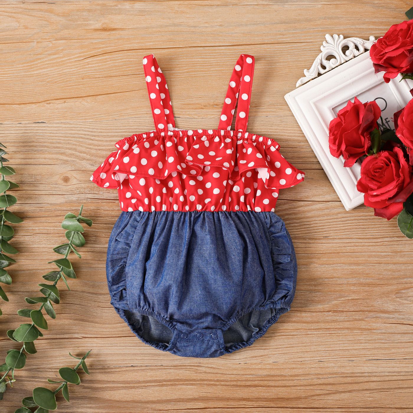 

Baby Girl Polka Dots Ruffle Romper