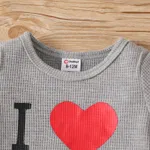 2pcs Baby Boy Letter Heart Print Short-sleeve Waffle Top and Shorts Set  image 3