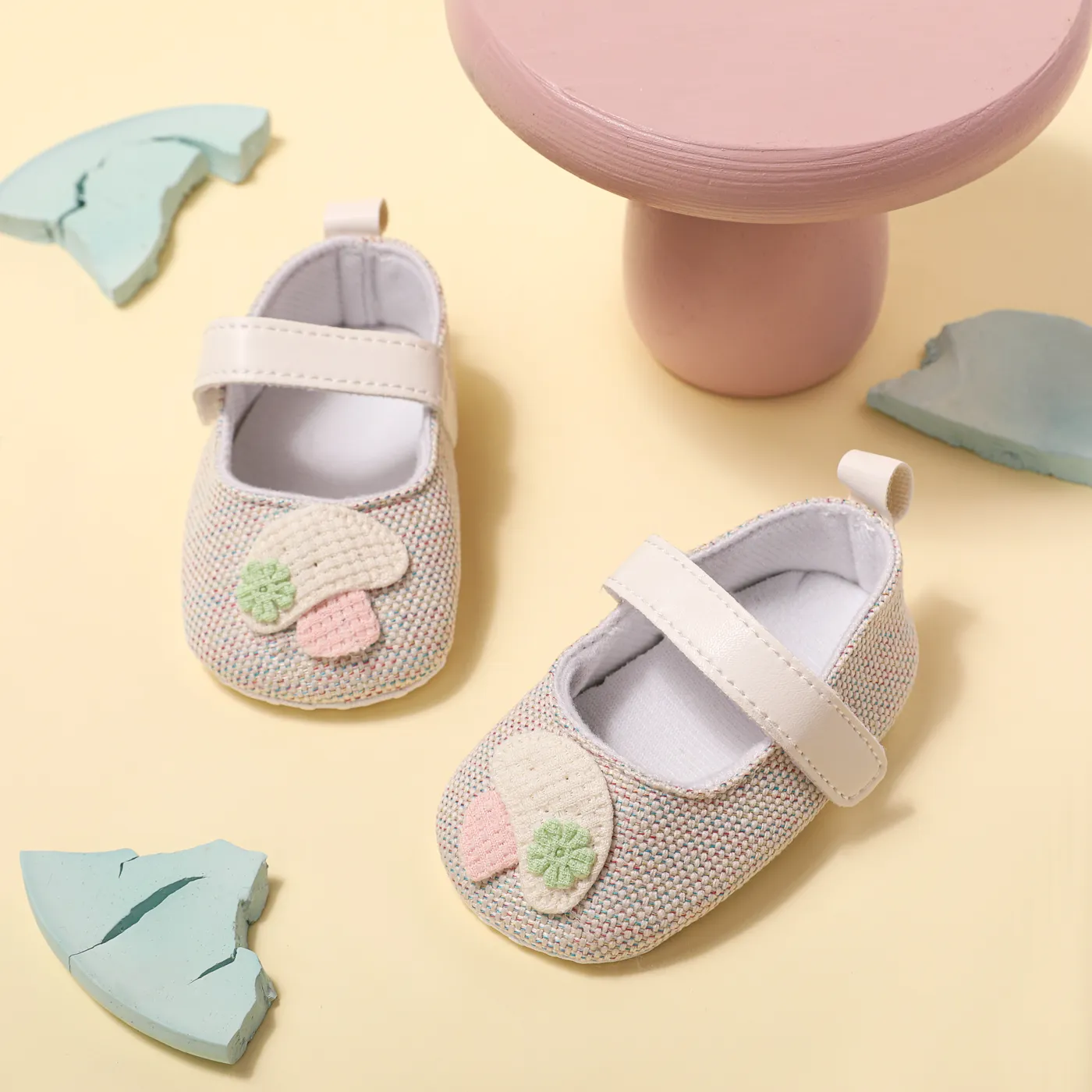 

Baby Childlike Fabric Stitching and Mushroom Pattern Prewalker Shoes