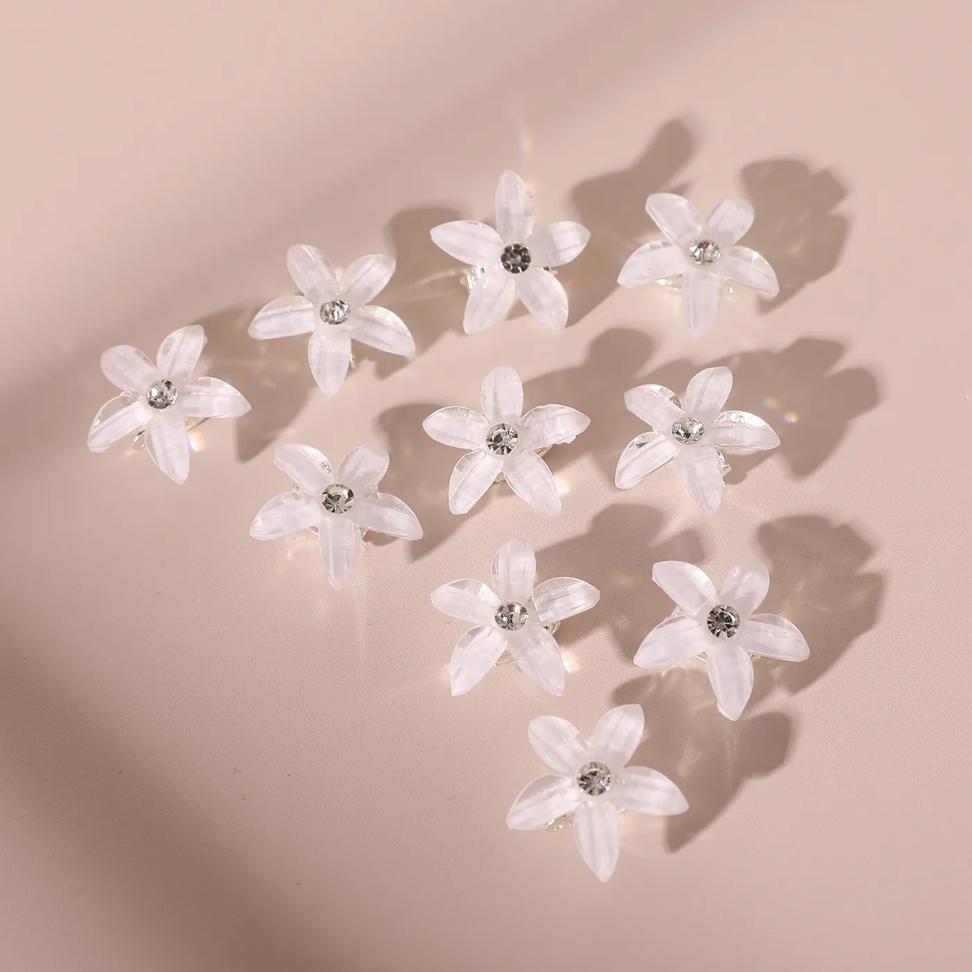 10-PACK طفل صغير / طفل على شكل زهرة مشبك شعر للفتاة اللون البيج image 3