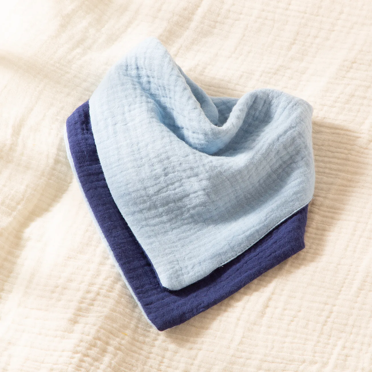 Baberos de bebé triángulo de doble color de algodón para niños Azul oscuro big image 1