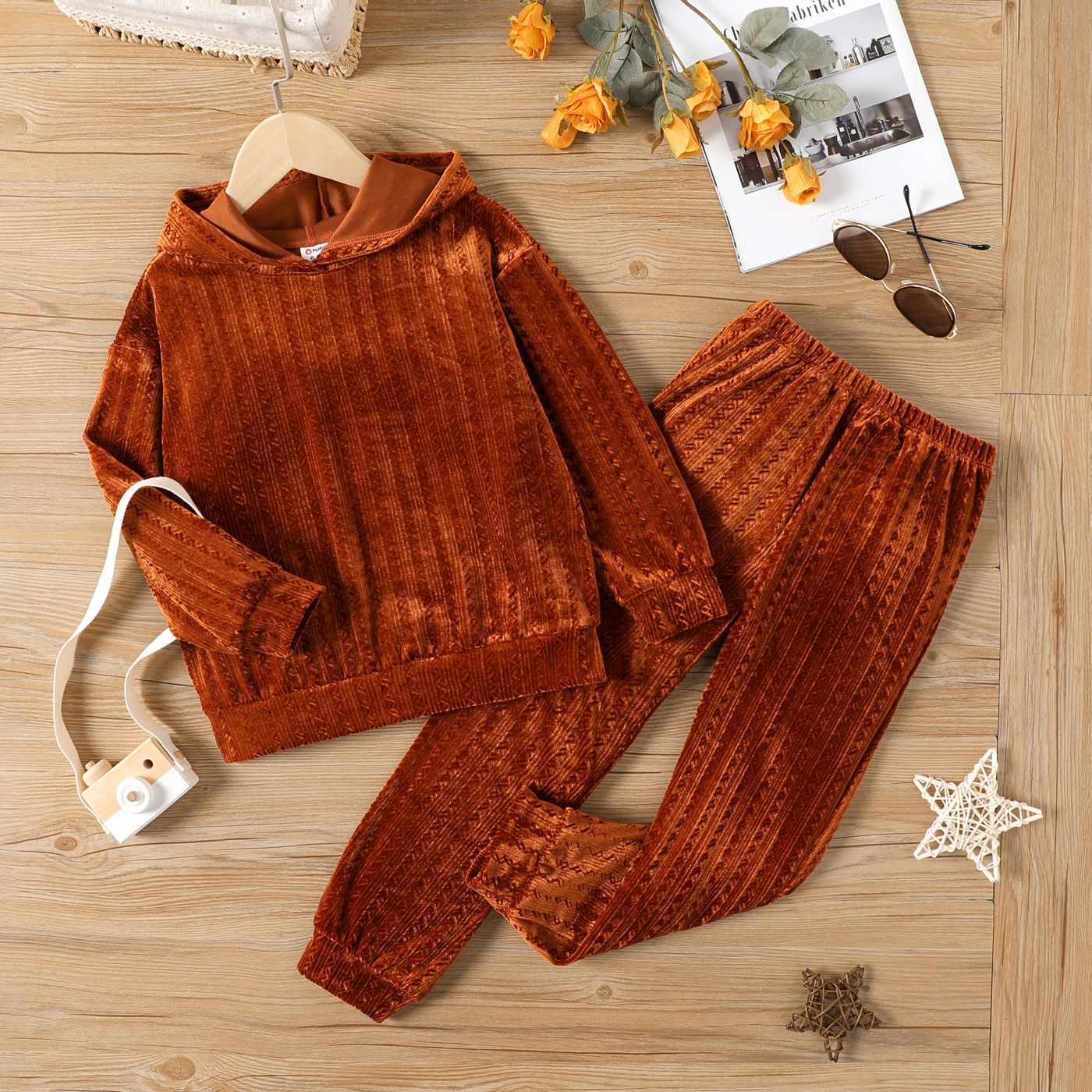 

2PCS Kid Girl Fashionable Solid Color Hooded Top /Pant