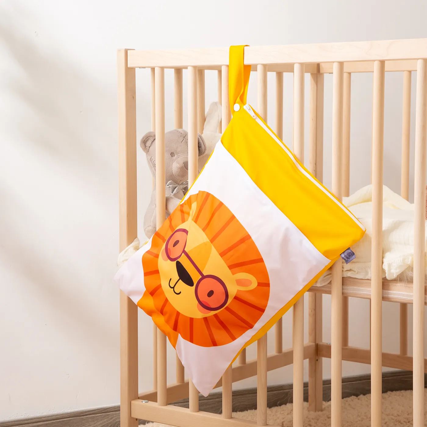 Cute Double-Zipper Waterproof Bag for Storing Baby's Diapers  image 3
