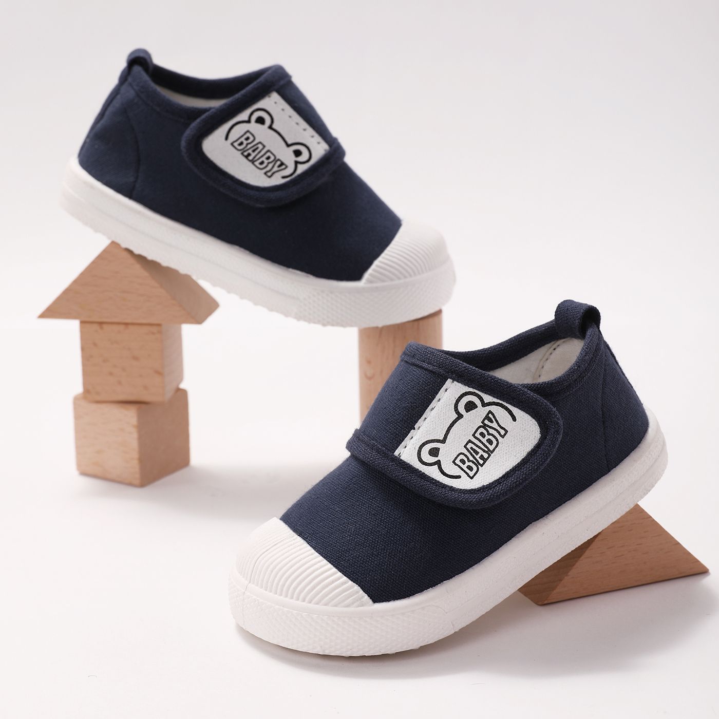 

Toddler Animal Bear Pattern Velcro Slip-on Casual Shoes