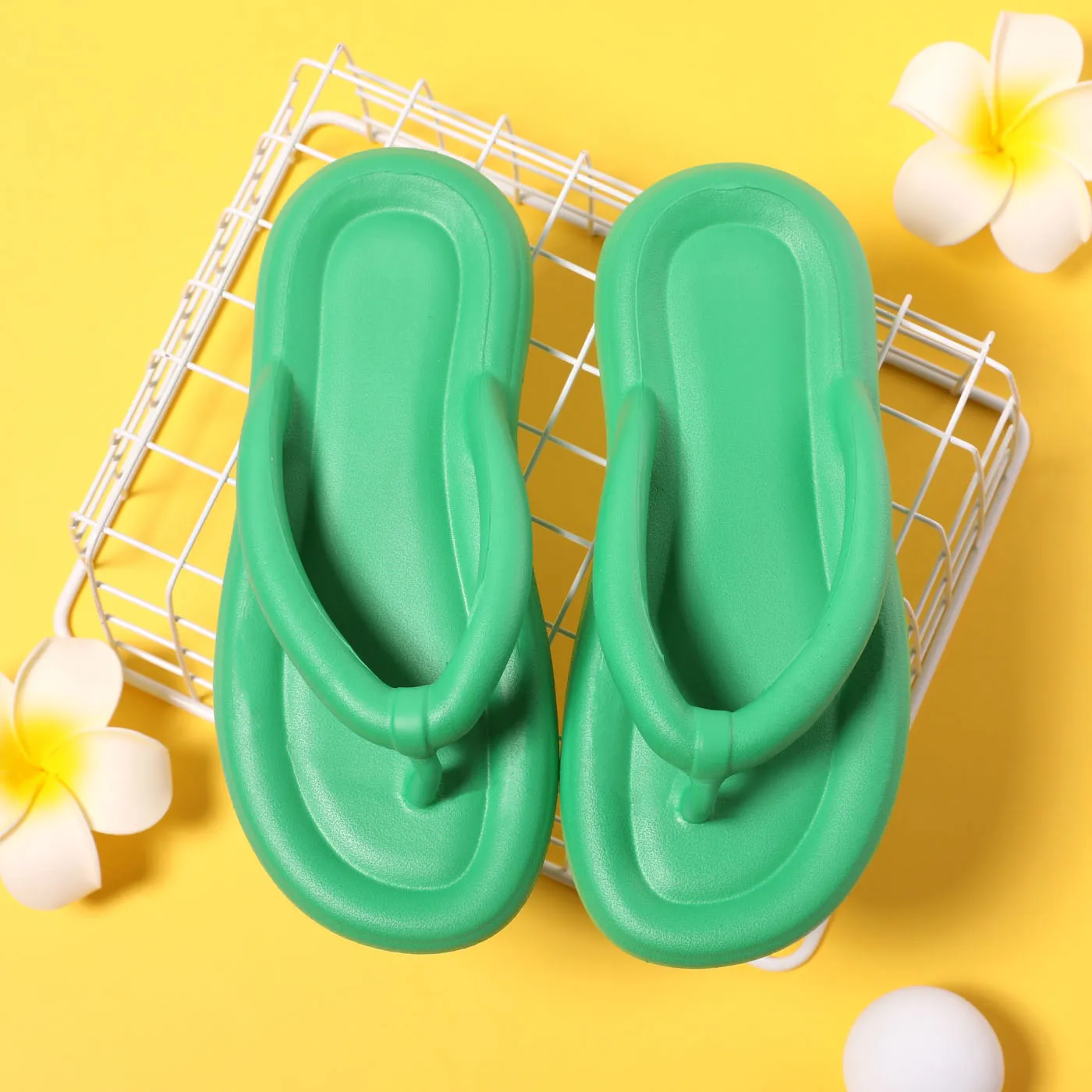Thick-Soled EVA Flip Flops with Anti-Collision Toe, Soft Fabric and Wear-Resistant Sole Green big image 1