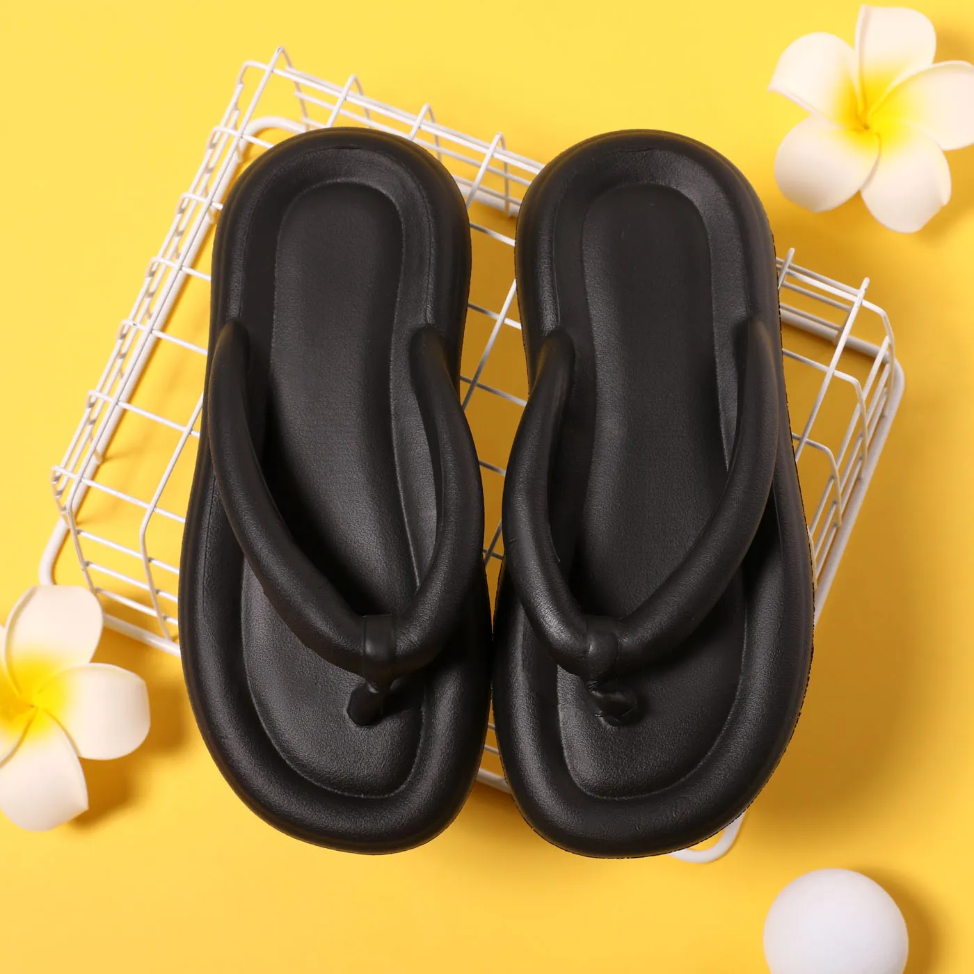 Thick-Soled EVA Flip Flops With Anti-Collision Toe, Soft Fabric And Wear-Resistant Sole