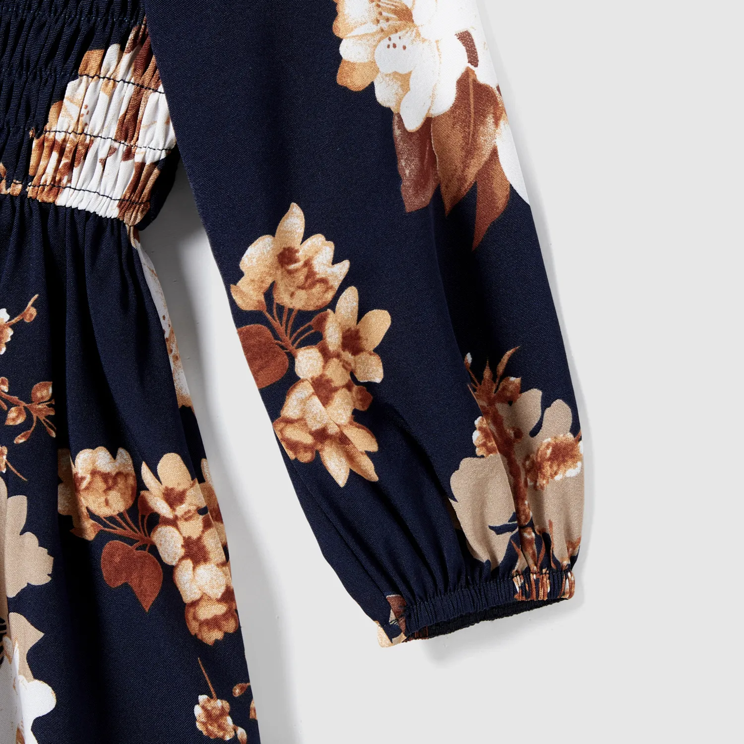 Family Matching Long-sleeve Color-block Tops and Floral Print Dresses Sets Deep Blue image 5