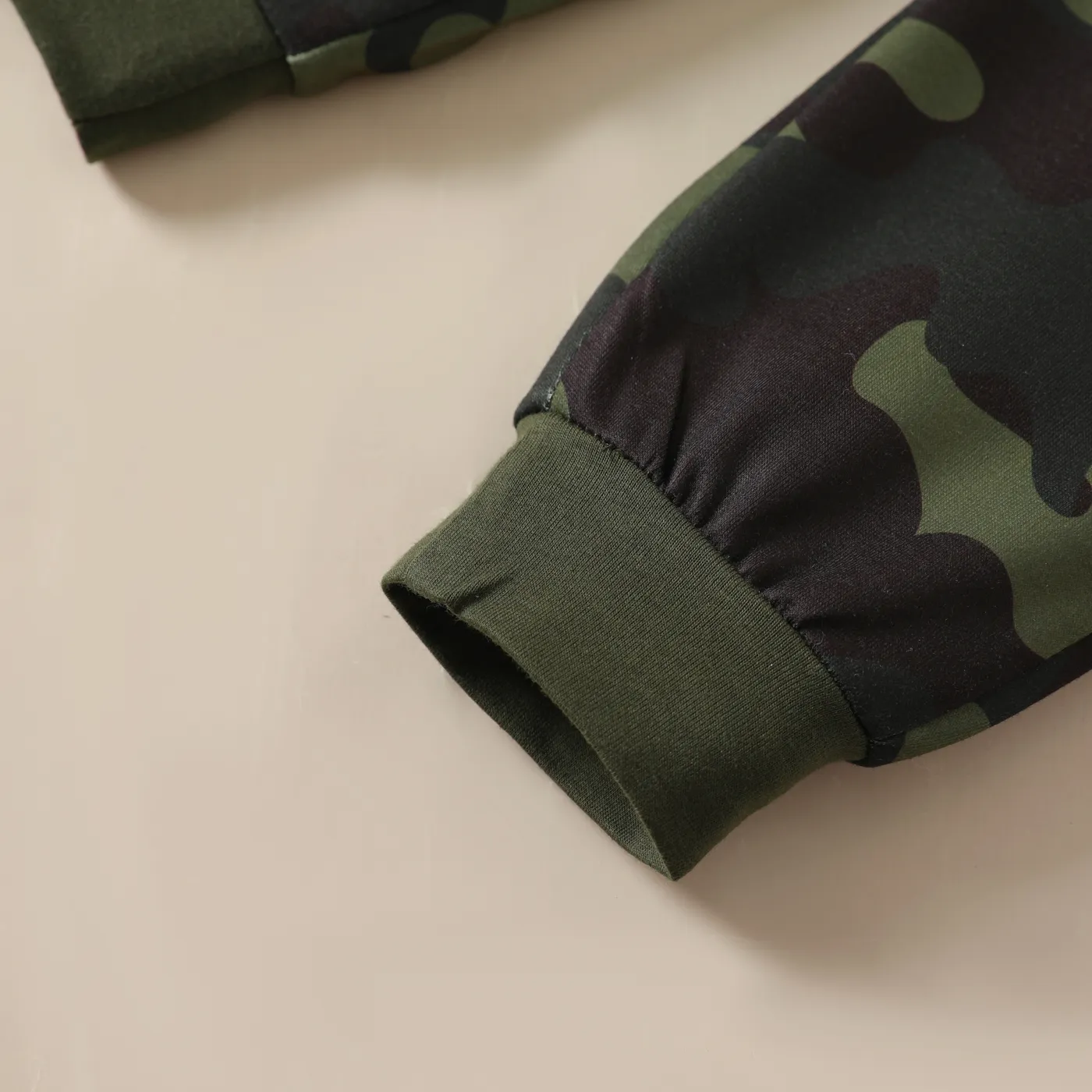  2PCS Toddler Boy Avant-garde Hole Design Camouflage Top/Pant Set  image 3