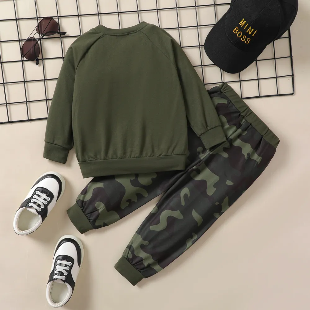 2PCS Toddler Boy Avant-garde Hole Design Camouflage Top/Pant Set big image 2