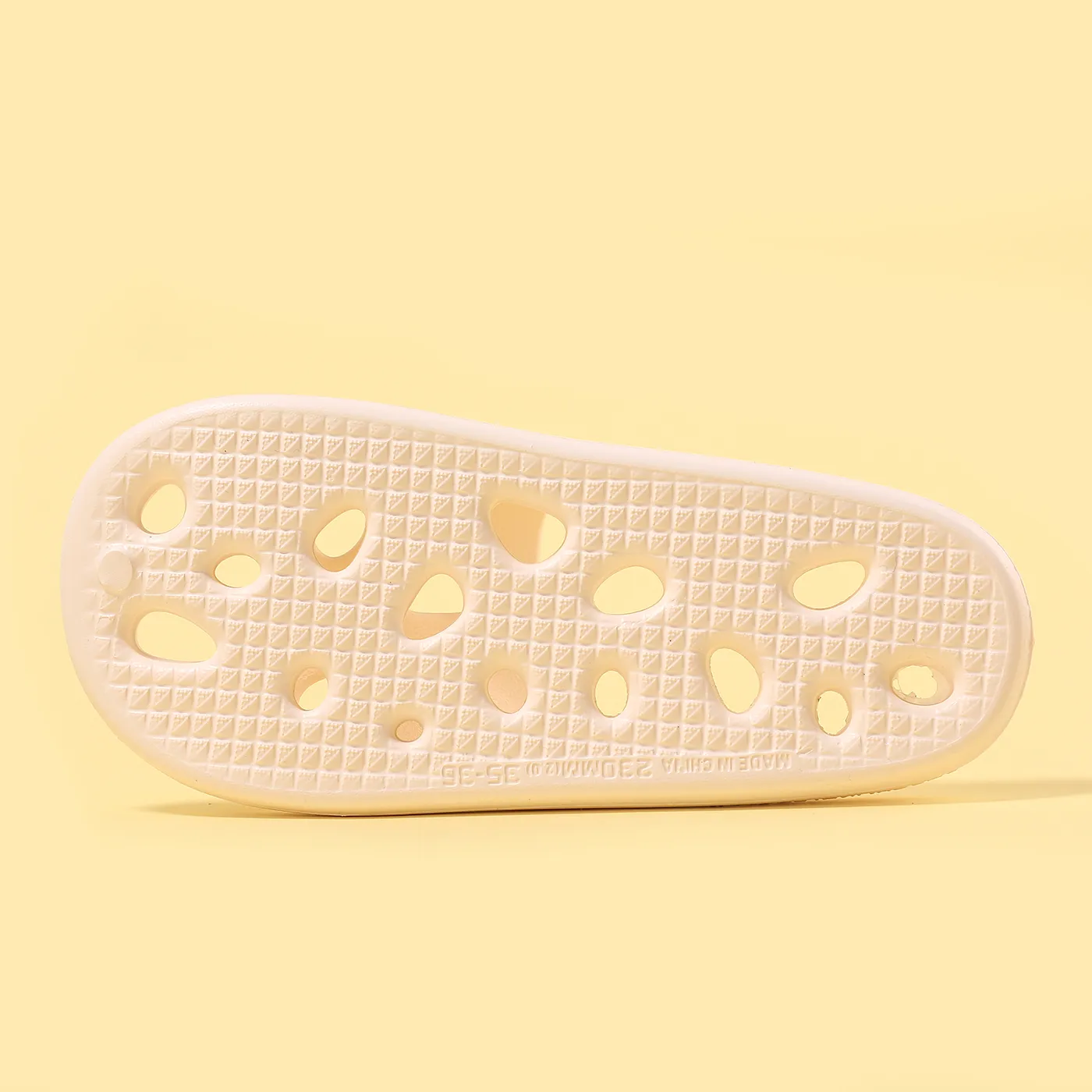 Shower Slippers Hollow Out Quick Drying Non-Slip Bathroom EVA Slides White image 4
