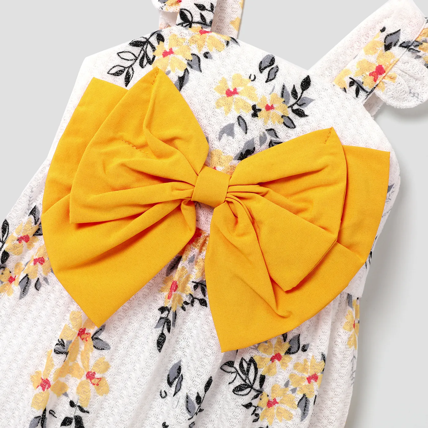 Baby Girl Floral Print Bow Decor Jumpsuit with Headband Yellow image 4