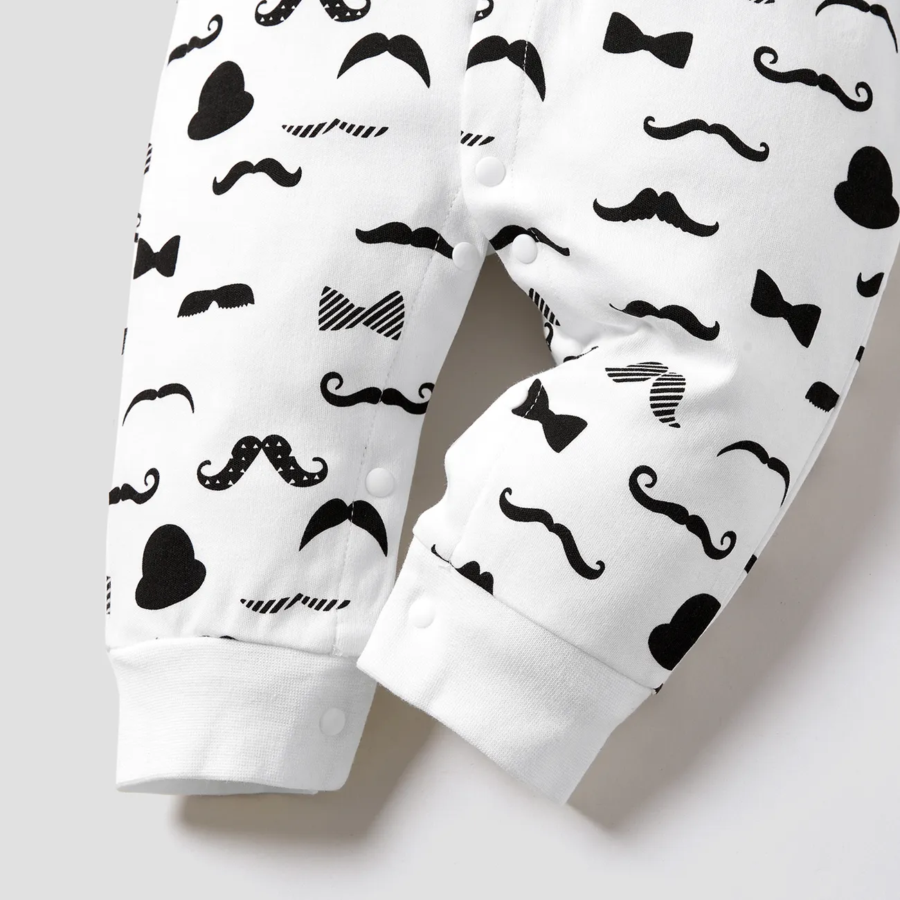 100% Cotton Moustache Pattern Bow Tie Decor Long-sleeve Baby Jumpsuit White big image 1