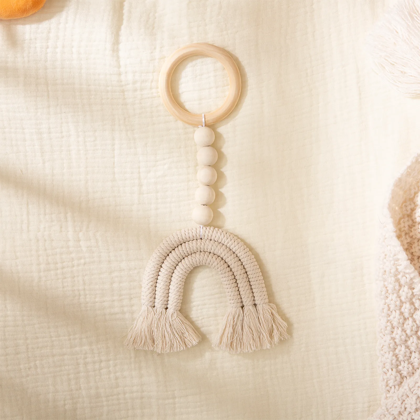 Adorable Hanging Decorations for Children's Rooms  image 2
