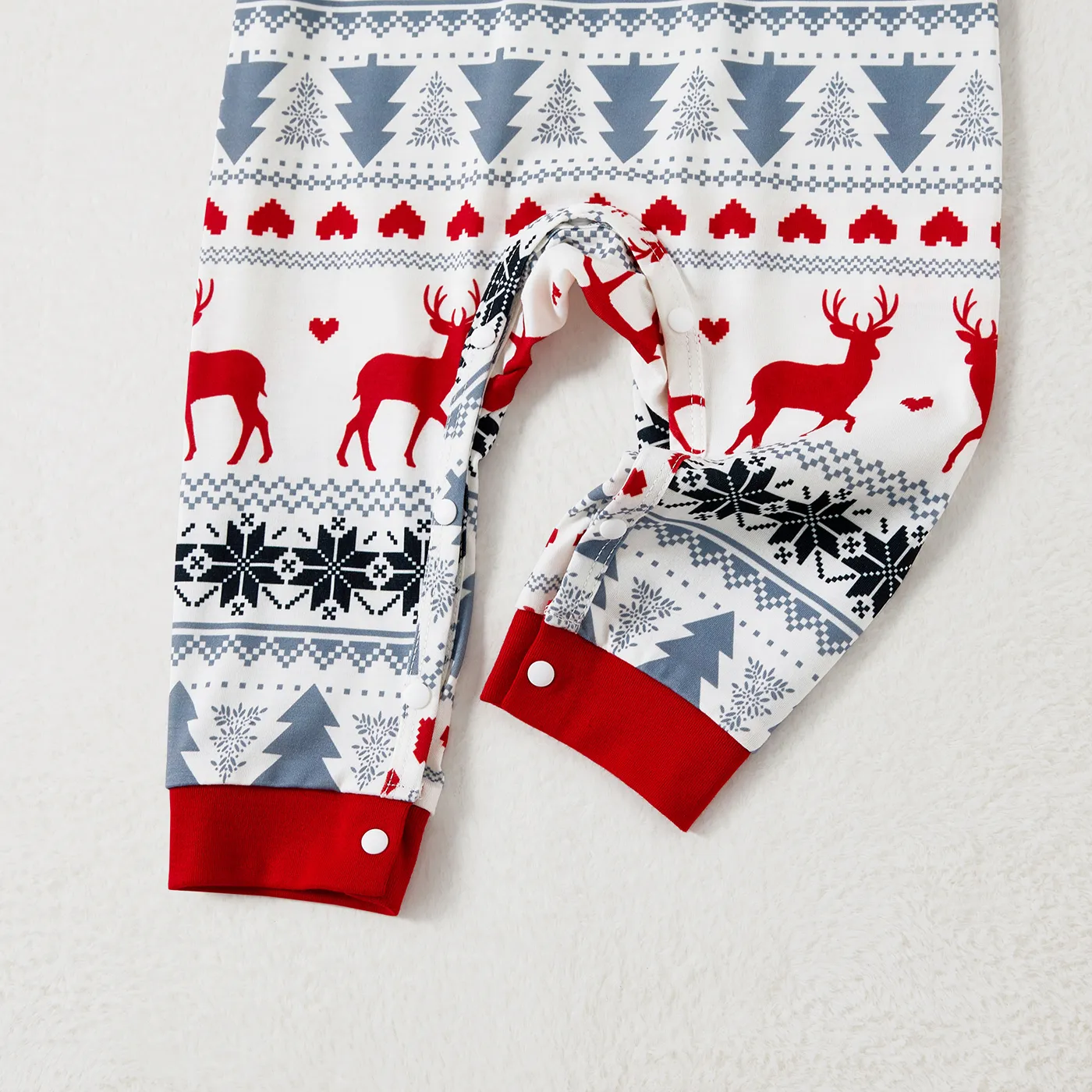 Christmas Family Matching Theme Allover Print Long-sleeve Pajamas Sets (Flame resistant) White image 3