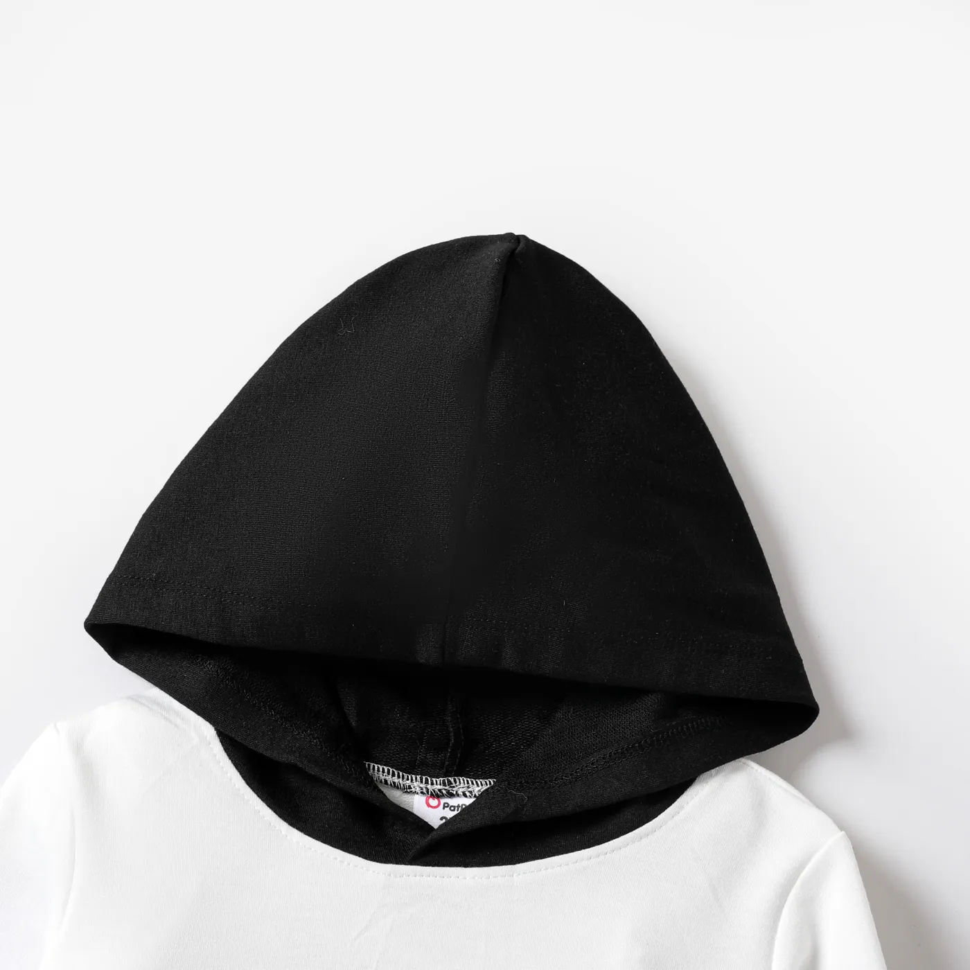 2pcs Toddler Boy Avant-garde Letter Hooded Set BlackandWhite image 3