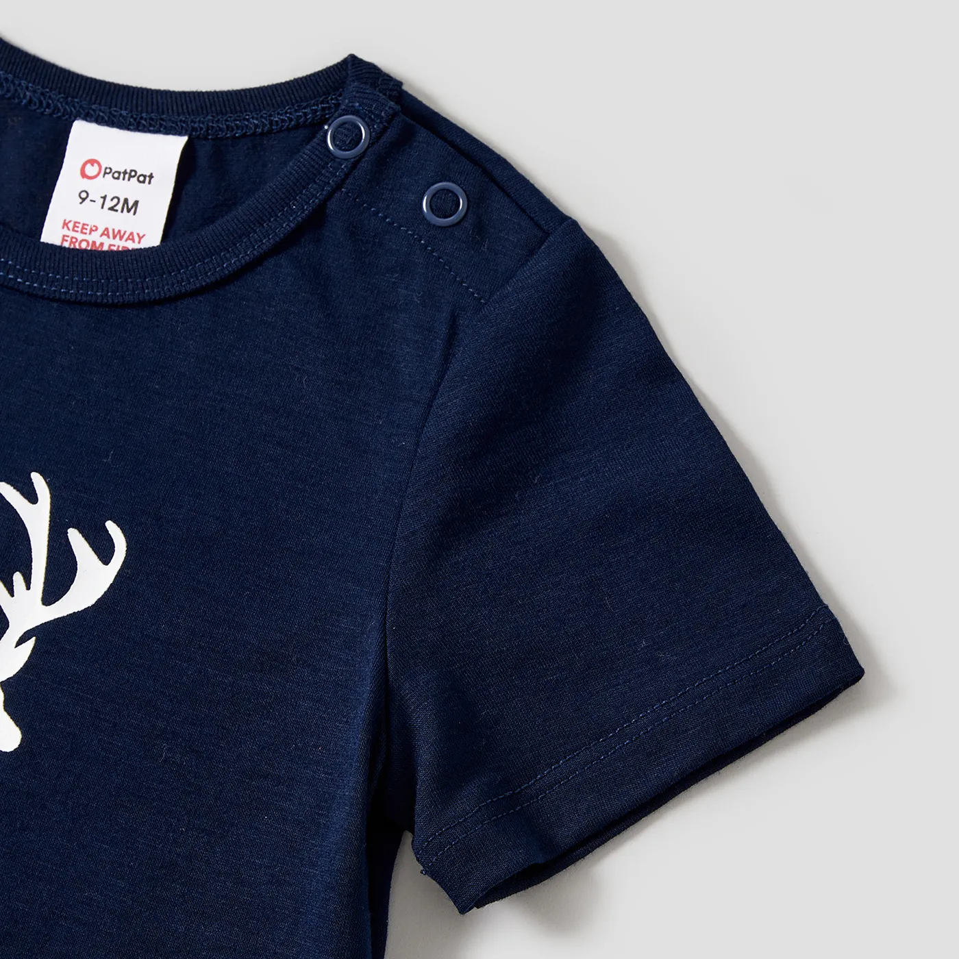 Christmas Reindeer Print Glow in the Dark Family Matching Pajamas Sets (Flame Resistant) Deep Blue image 2