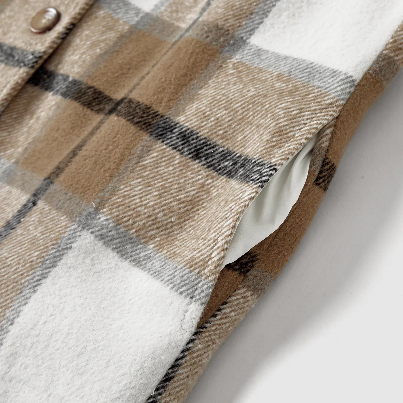 Mommy and Me Classic Elegant Plaid Long-sleeve Fleece Coats  image 4