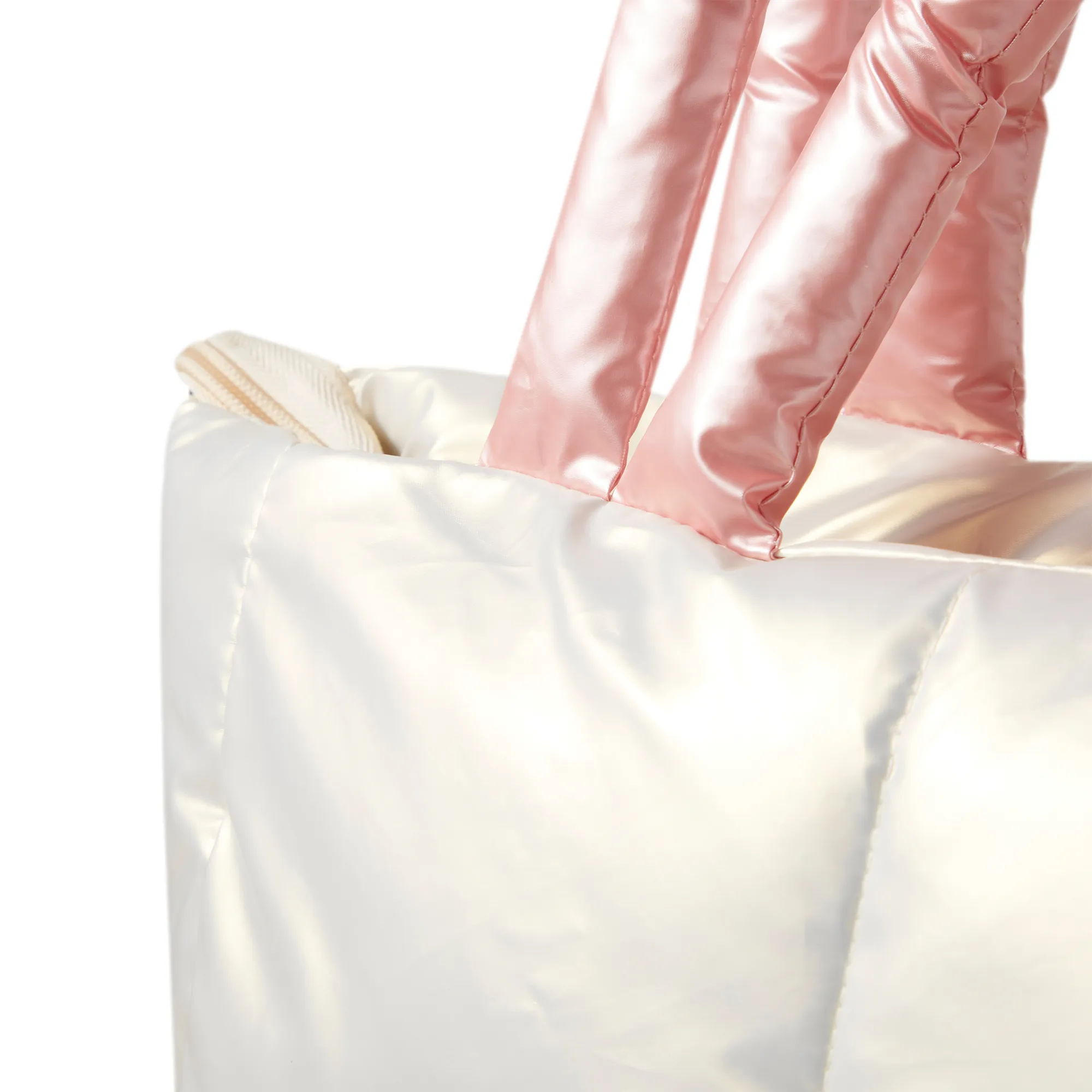 Simple and Stylish Fall/Winter Baby Bag with Contrasting Colors  image 6