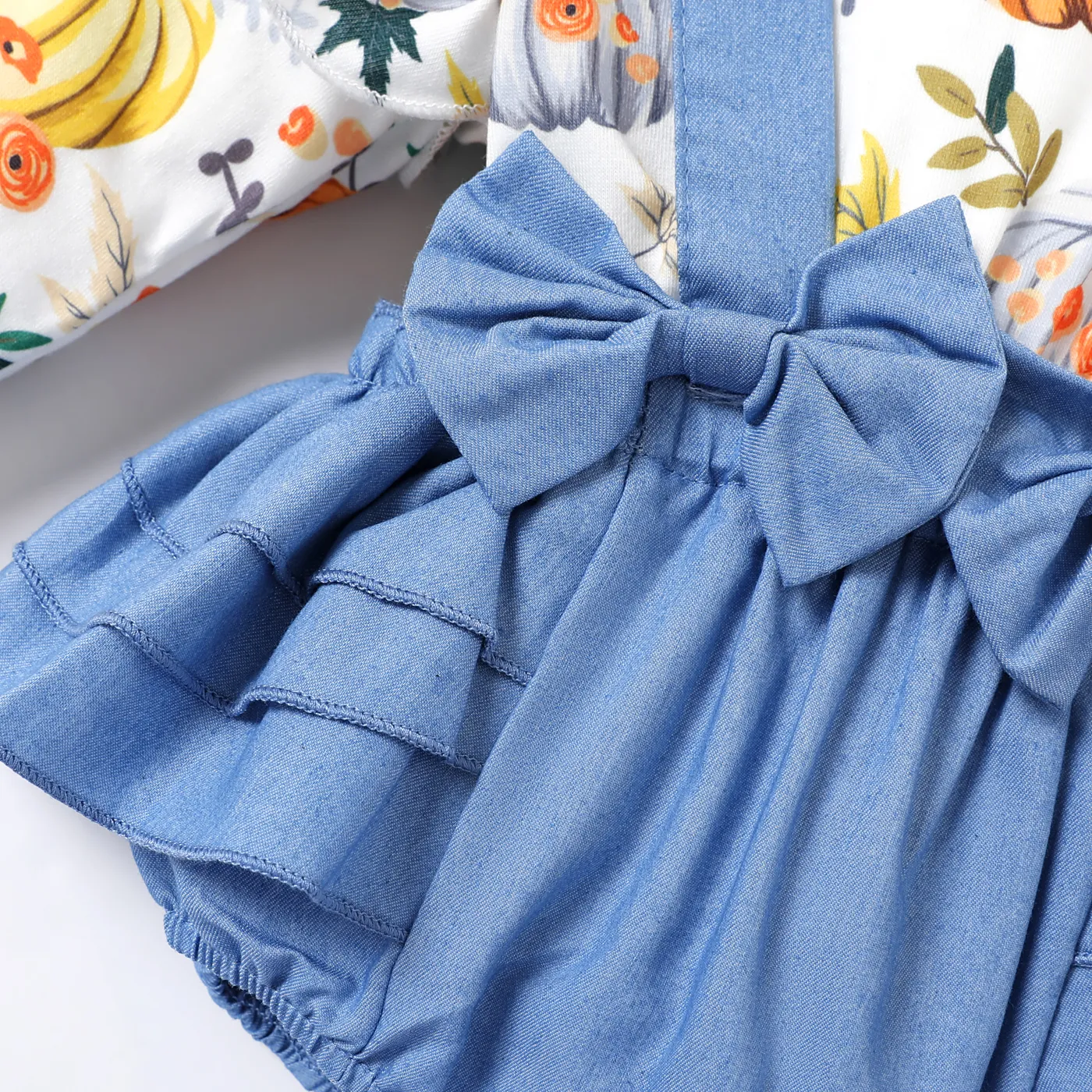 Baby 2pcs Thanksgiving Pumpkin Print Splicing Denim Ruffle Bowknot Long-sleeve Romper Set  image 5