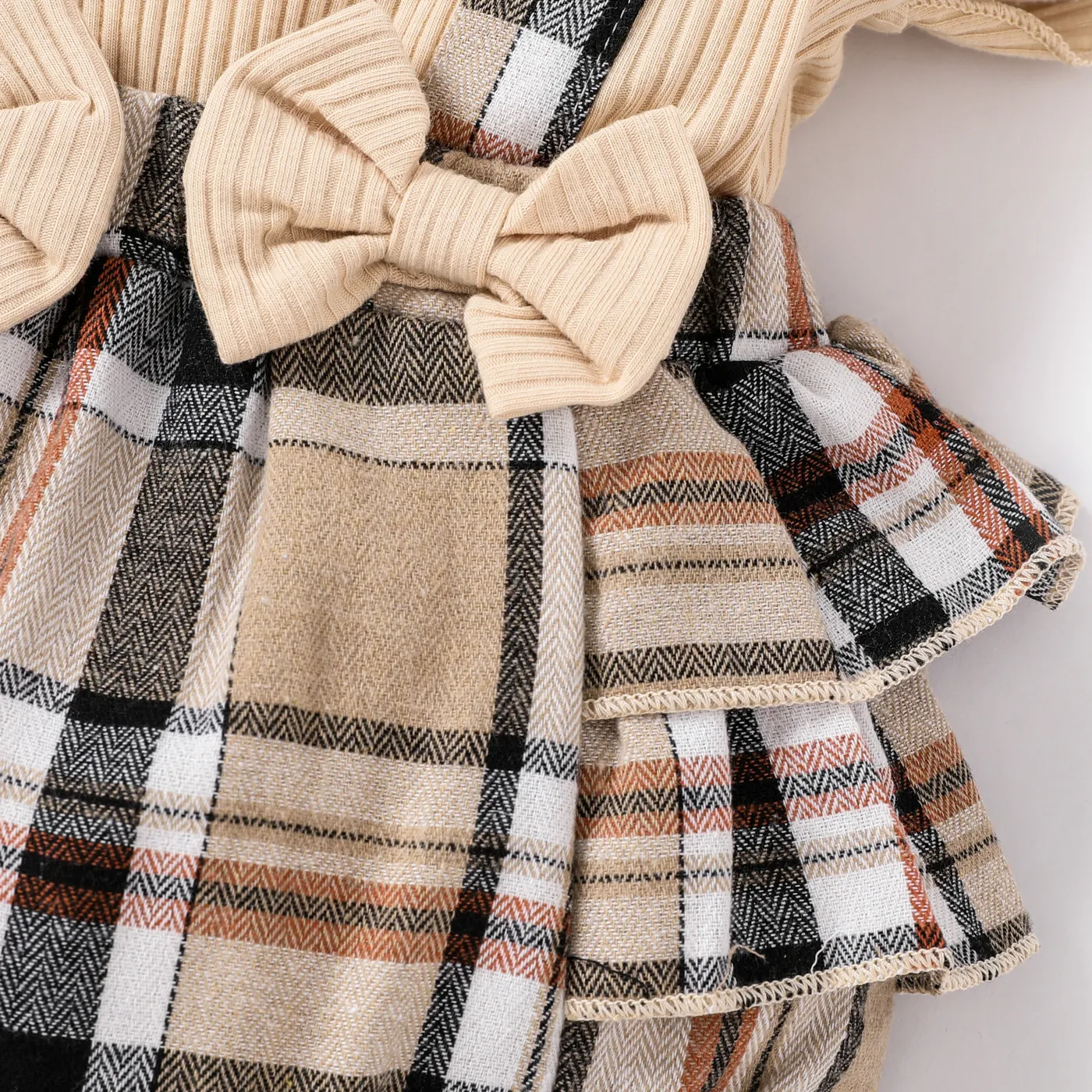 2pcs Baby Girl 95% Cotton Ribbed Ruffle-sleeve Bow Decor Spliced Plaid Romper & Headband Set  image 4