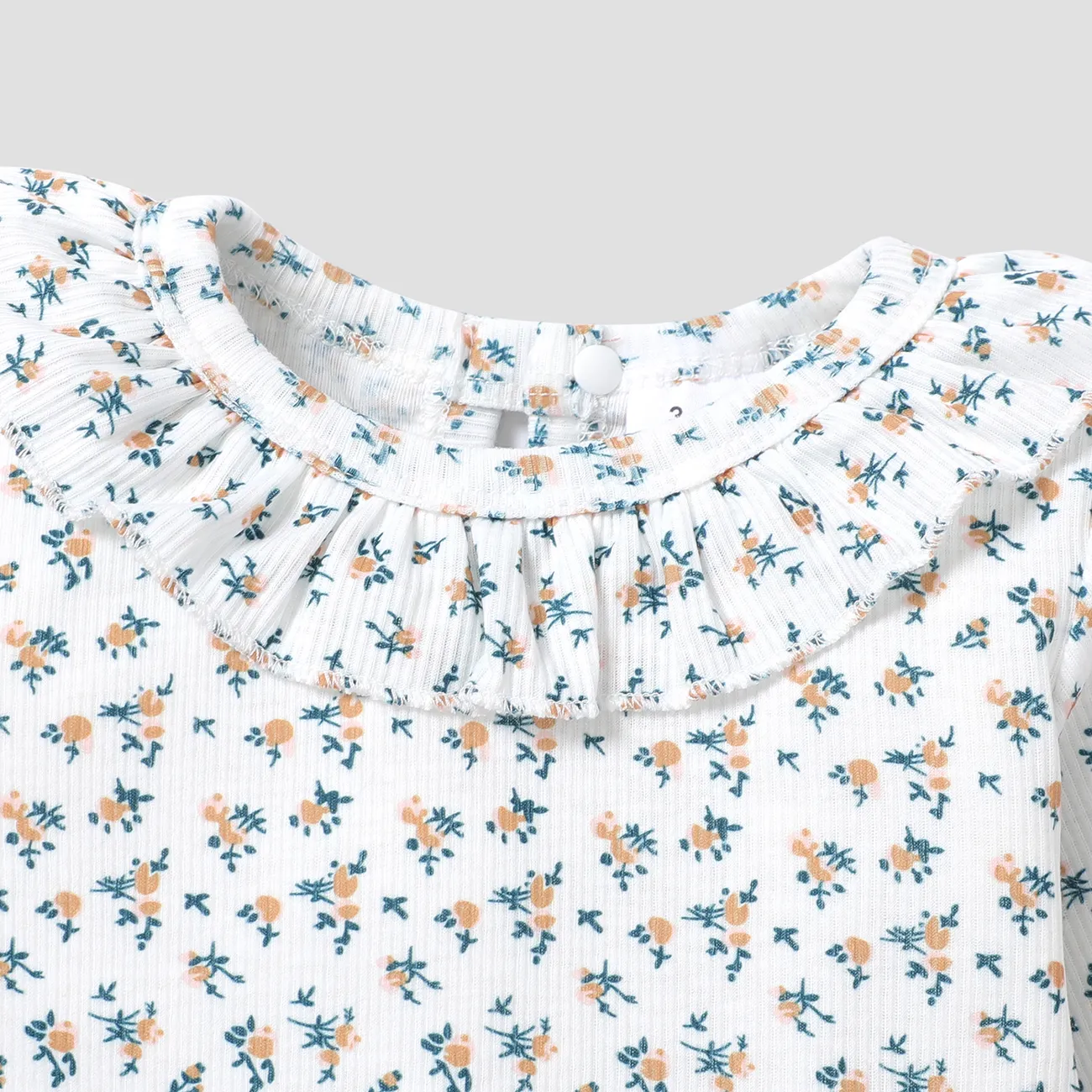 قطعتان من رومبير سروال قصير مكشكش بأكمام طويلة وطبعة زهور للأطفال ومجموعة ملابس شاملة كاكي big image 1