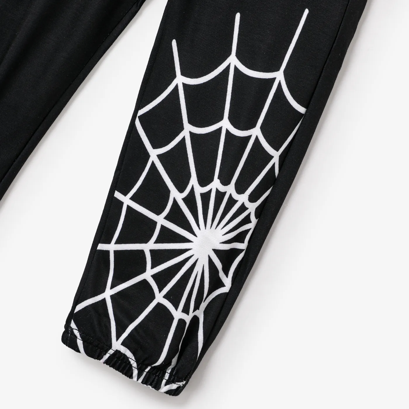 2pcs Kid Boy Spider Print Colorblock Sweatshirt and Black Pants Set  image 4