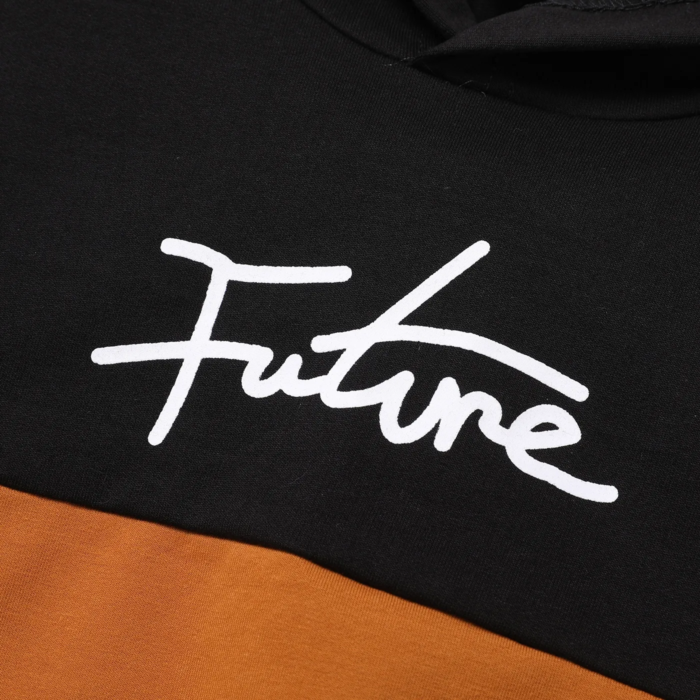 2pcs Kid Boy Letter Print Colorblock Hoodie Sweatshirt and Black Pants Set  image 3