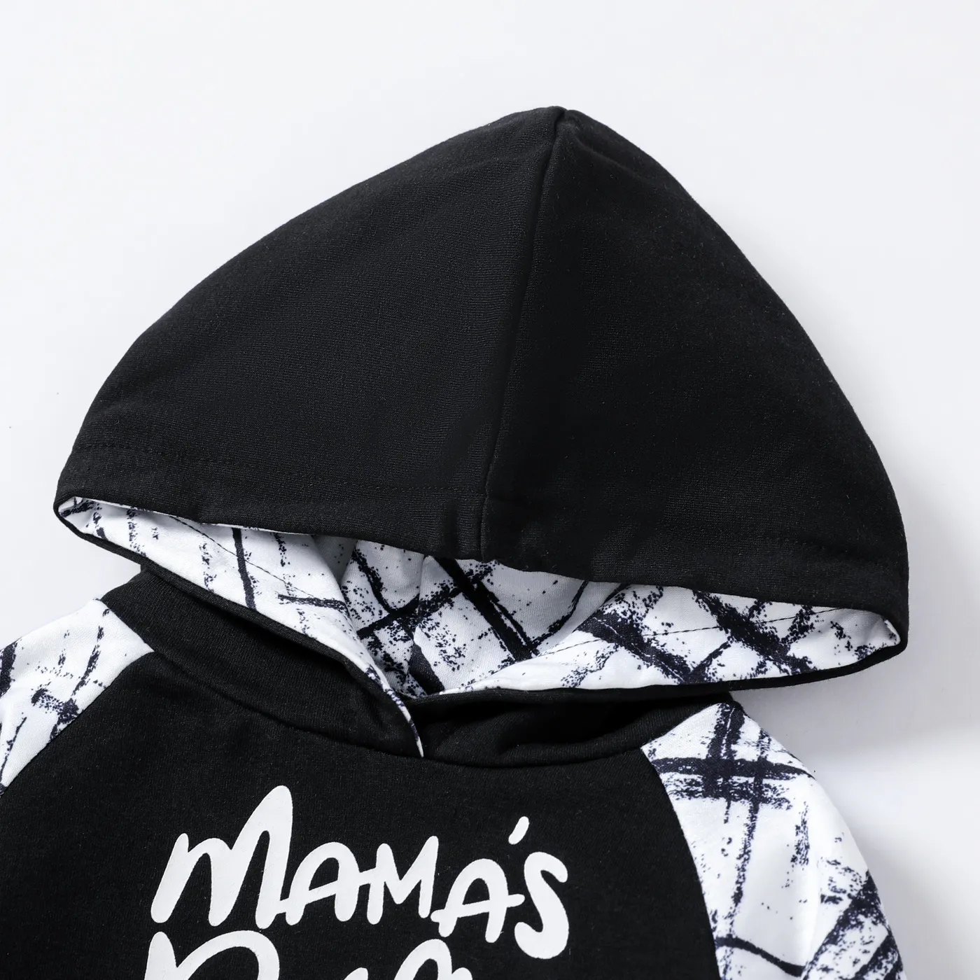 2pcs Baby Boy Letter Print Spliced Long-sleeve Hoodie and Sweatpants Set Black image 2