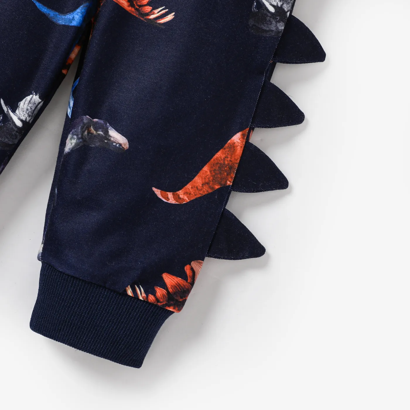 2pcs Baby Boy Allover Dinosaur Print Long-sleeve Sweatshirt & Sweatpants Set  image 4