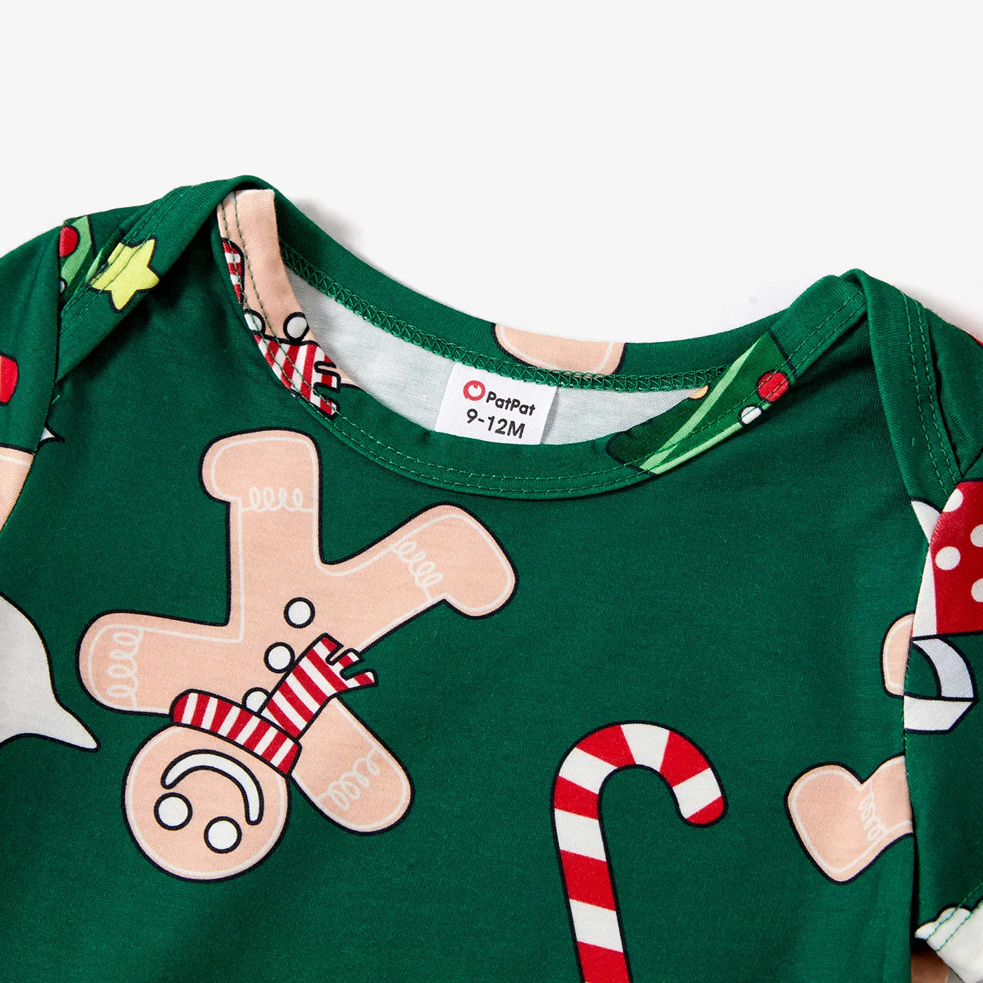 Christmas Family Matching Theme Print Short-sleeve Pajamas Sets(Flame resistant) Green image 3