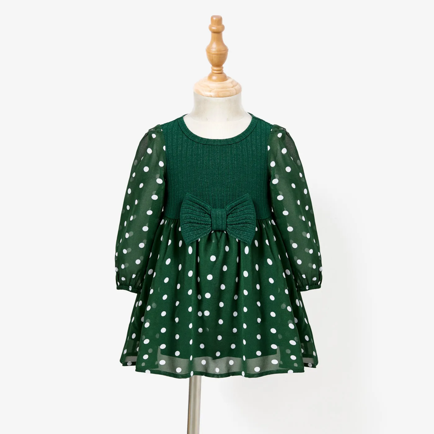 Family Matching Long-sleeve Green Tops and Polka Dot Mesh Splicing Belted Dresses Sets Dark Green image 2